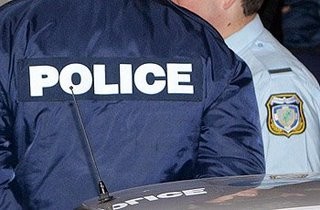 Οι μικροί ξάφρισαν τη γιαγιά