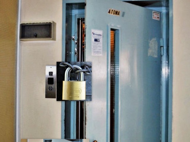 Έβαλαν λουκέτο στο ασανσέρ πολυκατοικίας και έδωσαν κλειδιά μόνο σε όσους πληρώνουν