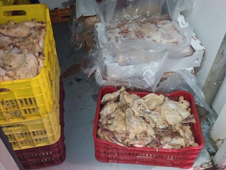 Κατασχέθηκαν 7 τόνοι αλλοιωμένων κρεάτων που προορίζονταν για νοσοκομεία, φυλακές και στρατόπεδα