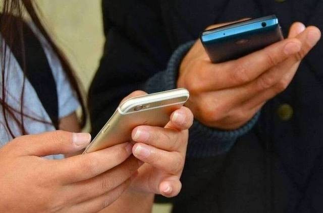 SMS 13032: Έτοιμος ο νέος πενταψήφιος αριθμός για ψώνια στα καταστήματα