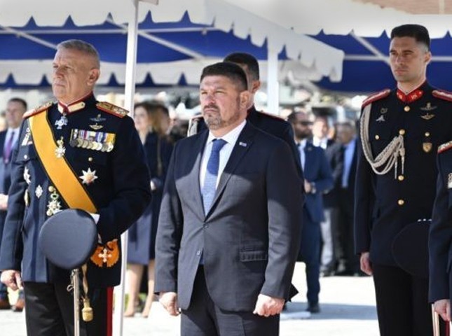ΧΑΛΚΙΔΑ: Παρουσία Χαρδαλιά και Φλώρου ο επίσημος εορτασμός για τον Άγιο Γεώργιο στη Σχολή Πεζικού (φωτό)
