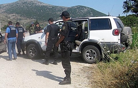 Θρασύτατοι δύο Έλληνες κλέφτες
