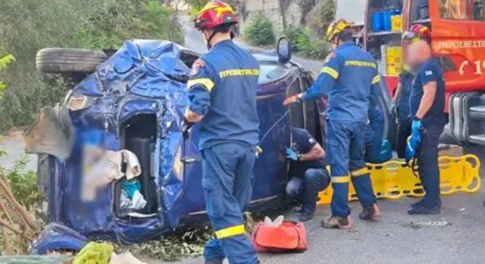 ΚΡΗΤΗ: Αυτοκίνητο έπεσε από γέφυρα ύψους 15 μέτρων (φωτό)