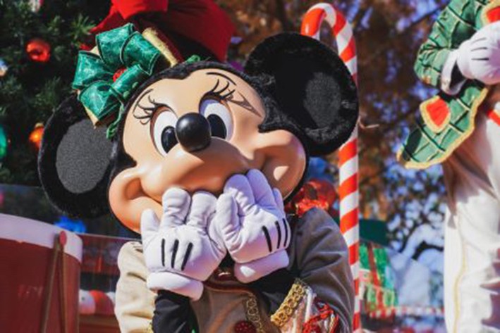 Η Disney κάνει 7.000 απολύσεις