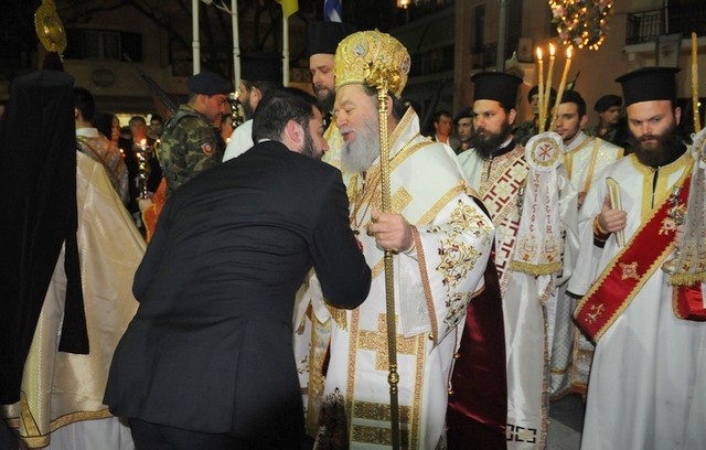 Το φιλί της Αγάπης με τον Φάνη Σπανό έδωσε ο Μητροπολίτης