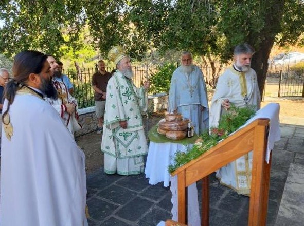 ΛΙΜΝΗ: Ο Μητροπολίτης στο μοναστήρι του Αγίου Νικολάου Γαλατάκη