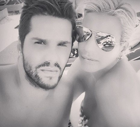 Selfie μετά τη βουτιά στα Σύβοτα