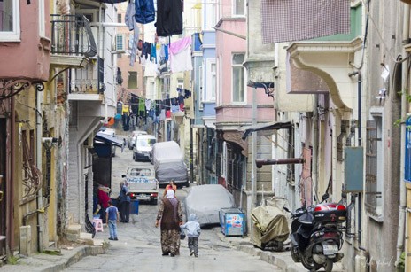 Μυστήριο με τον άγνωστο «Ρομπέν των φτωχών» που ξεπληρώνει κρυφά χρέη πολιτών
