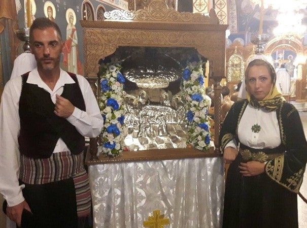 ΓΥΜΝΟ: Μεγαλοπρεπής η λιτανεία της ιερής εικόνας της Παναγίας