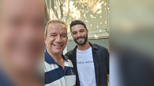 Ο Σταύρος Μακαρίου ήπιε καφέ με τον Βασίλη Μηλιώνη (VIDEO)