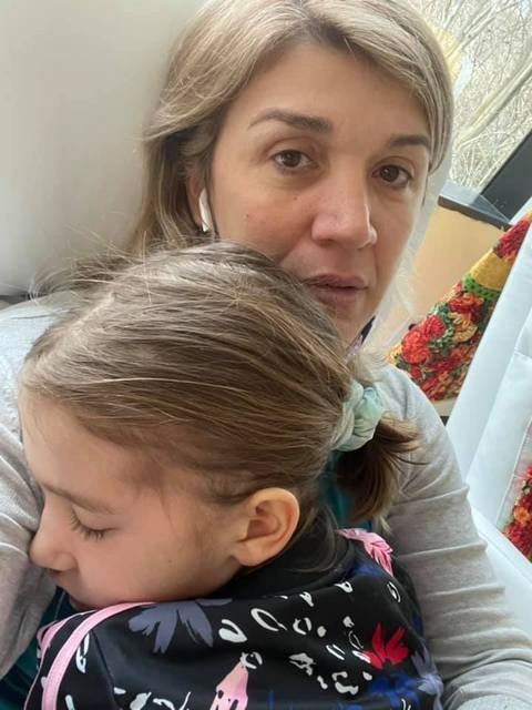 Ραγίζει καρδιές η μητέρα της 7χρονης Αναστασίας: Ξύπνα νεραϊδούλα μου