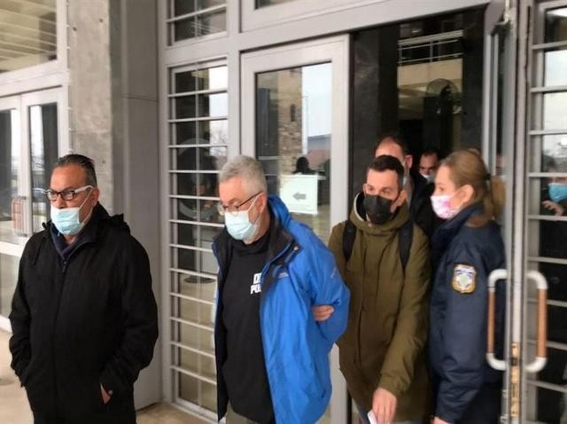 Στάθης Παναγιωτόπουλος: Ελεύθερος με περιοριστικούς όρους, αλλά επιστρέφει στα κρατητήρια (VIDEO)