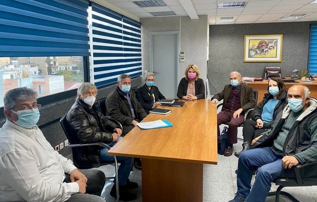 ΔΗΜΟΣ ΧΑΛΚΙΔΕΩΝ: Συνάντηση της Δημάρχου για το ...καυτό πρόβλημα της υδροδότησης στο Πανόραμα