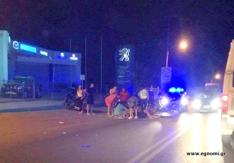 ΕΞΩ ΠΑΝΑΓΙΤΣΑ: ΙΧ τραυμάτισε δικυκλιστή και τον εγκατέλειψε στην άσφαλτο