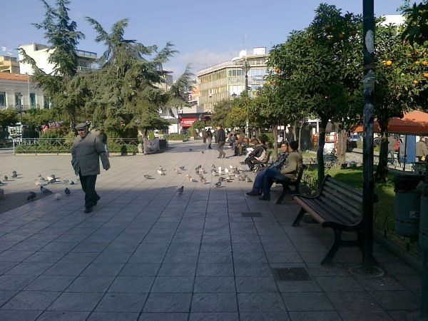 Ξύλο σε ...νταραβέρι μέρα-μεσημέρι