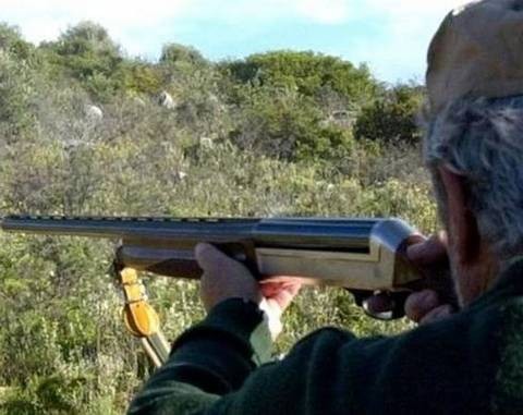 ΑΡΤΑ: Επαθε έμφραγμα ο πατέρας του 16χρονου που αυτοπυροβολήθηκε