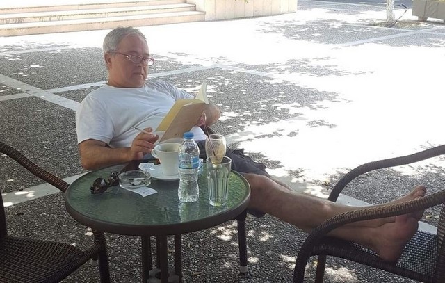 Ξεκουράζεται πριν την εκλογική μάχη ο Δημήτρης Γεωργακόπουλος