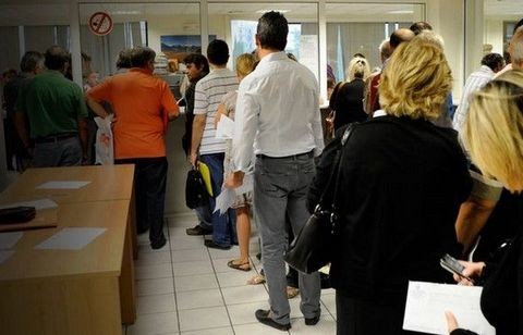 Τέλος οι δηλώσεις γάμου, διαζυγίου και θανάτου στην εφορία