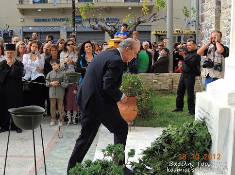 Στην Κύμη Καπελέρης και Αναγνωστάκης