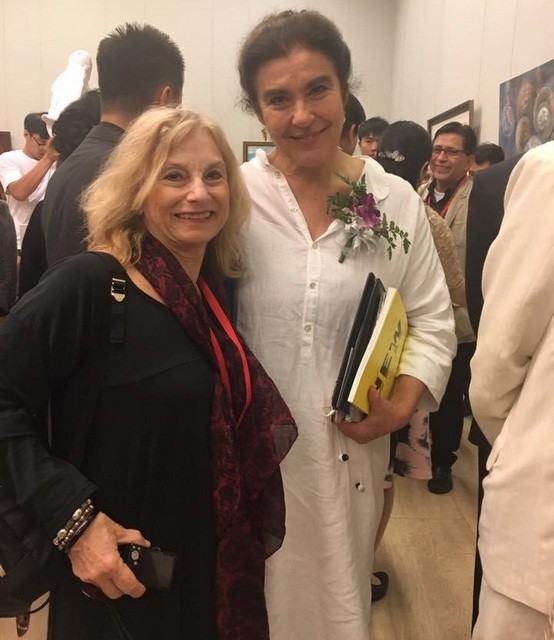Μέχρι την Κίνα έφτασε η ...χάρη της Στέλλας Μιμίκου