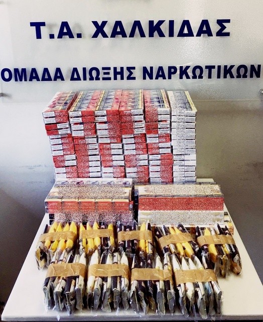 ΧΑΛΚΙΔΑ: Δύο άντρες έκρυβαν στο σπίτι τους μεγάλες ποσότητες λαθραίων τσιγάρων και καπνού