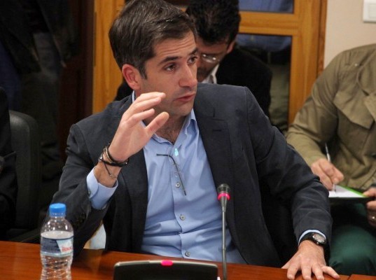 ΠΛΑΤΕΙΑ ΟΜΟΝΟΙΑΣ: Ολικό λίφτινγκ στο συντριβάνι από τον Κώστα Μπακογιάννη (VIDEO)