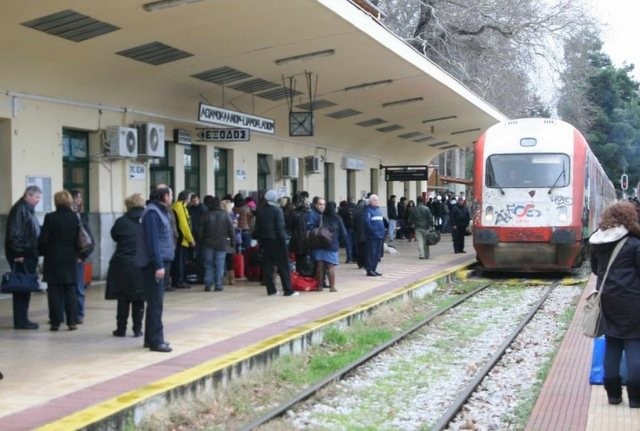 Λαμία: Κατέβασαν από το τρένο 48χρονο Καμερουνέζο γιατί νόμιζαν ότι είχε κορωνοϊό