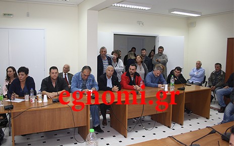 ΠΡΟΣΦΥΓΙΚΟ - ΔΗΜΟΣ ΧΑΛΚΙΔΕΩΝ: Ξεσηκωμός στην Αυλίδα για να μην έρθουν και άλλοι πρόσφυγες στη Ριτσώνα