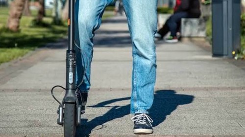 Πέθανε 15χρονος που είχε τραυματιστεί σοβαρά με ηλεκτρικό πατίνι