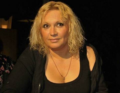 Βαρύ πένθος για την Καίτη Φίνου - Πέθανε και η μικρότερη αδερφή της