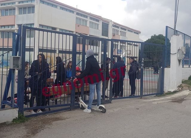 Λύκειο Αμαρύνθου: Επιστροφή στο σχολείο με κατάληψη