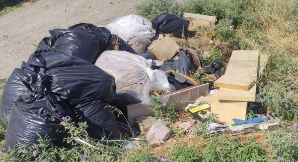 ΧΑΛΚΙΔΑ: Χωματερή δίπλα από το Διοικητήριο