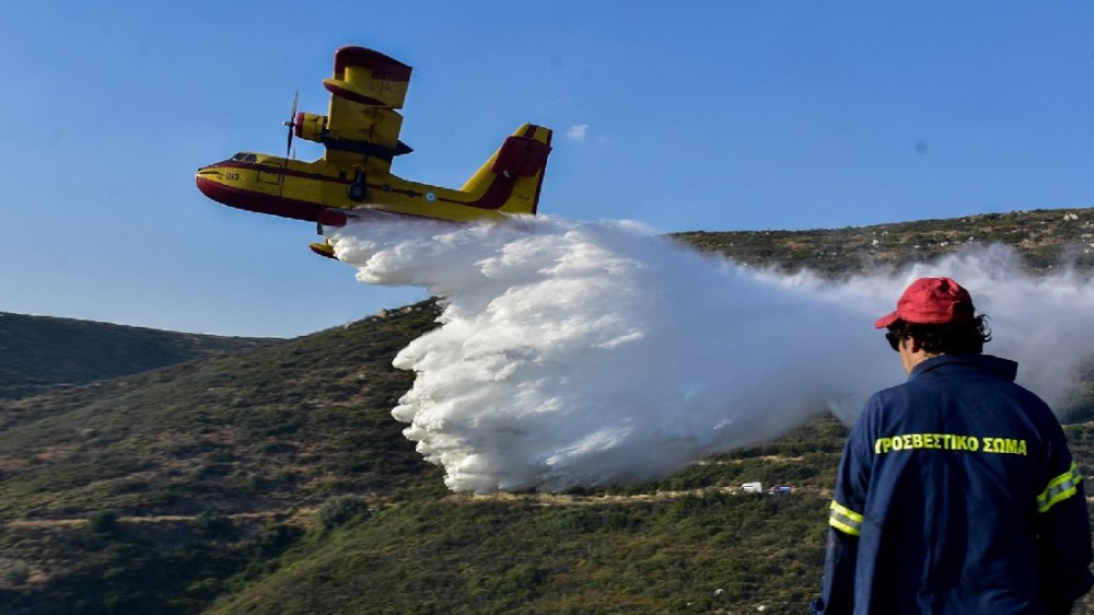 ΝΟΤΙΑ ΕΥΒΟΙΑ: Ξέσπασε φωτιά στο Παραδείσι Καρυστίας