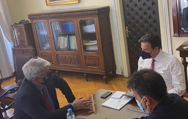 Ο Κεδίκογλου πήγε στον Σκυλακάκη για τις αποζημιώσεις στους πτηνοτρόφους