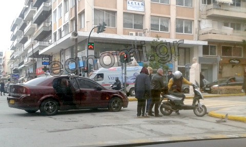 ΤΡΟΧΑΙΟ ΣΤΗ ΧΑΛΚΙΔΑ: Ταξί κλάδεψε δίκυκλο