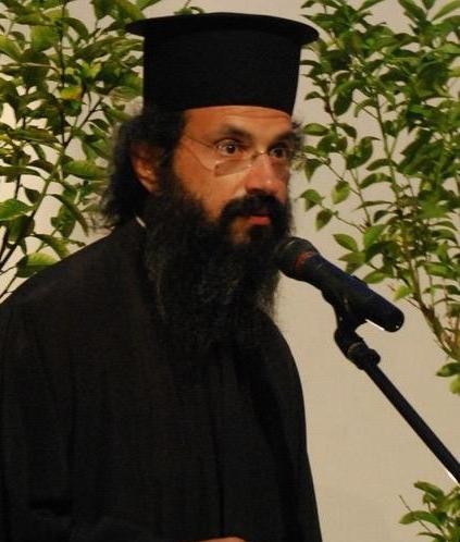 Ο πρωτοπρεσβύτερος Σπυρίδων Βασιλάκος μιλάει στη Σχολή Γονέων