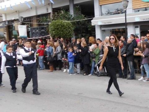 Με σχεδόν στρατιωτικό στιλ η συνοδός του 4ου Δημοτικού Χαλκίδας