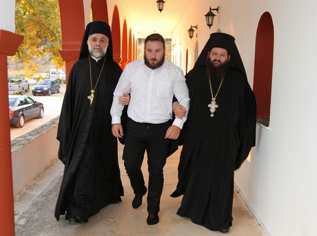 Ο Πορφύριος είναι ο νέος Μοναχός στο μοναστήρι του Αγίου Γεωργίου Αρμά
