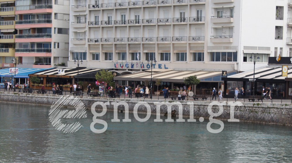 Οι Κυριακές που μας αρέσουν, ο αστερισμός της Καρύστου, το μεντάλιτι του Ταμυναϊκού και το σακ βουαγιάζ της Αρτάκης