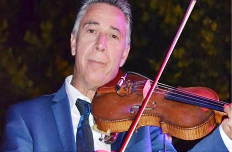 ΚΟΡΩΝΟΪΟΣ: Εφυγε από τη ζωή ο διάσημος σολίστ Ζήσης Κασιάρας