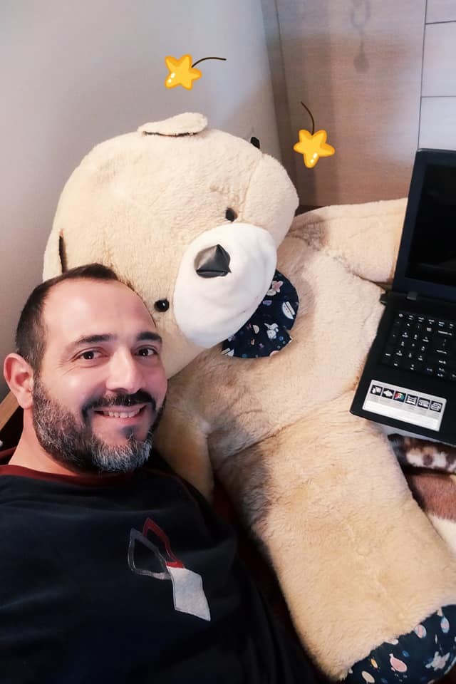 Έχει αρκούδο αντί για σκύλο