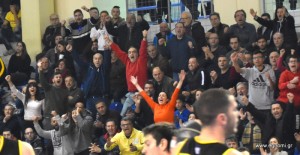 ΚΥΜΗ-ΑΡΗΣ: Προ ...πρωτοχρονιάτικα κλικ χαράς