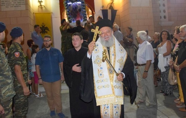 ΑΡΤΑΚΗ: Λιτανεία μέχρι την παραλία για την Παναγία