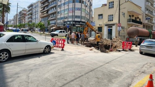 ΧΑΛΚΙΔΑ: Αργεί η αποκατάσταση της ζημιάς στον καταθλιπτικό αγωγό λυμάτων (φωτό)