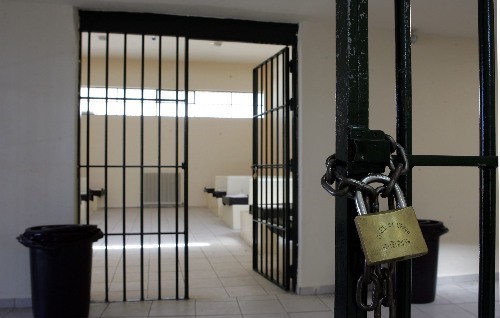 Έβαλε την ηρωίνη στον πρωκτό του για να την βάλει στη φυλακή