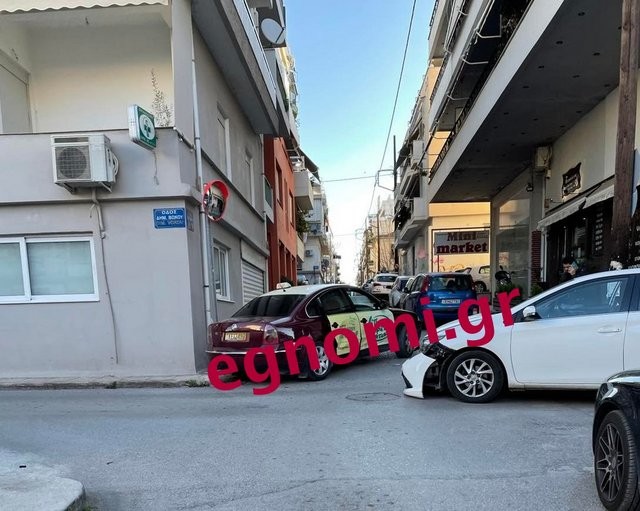 ΧΑΛΚΙΔΑ: Τροχαίο ατύχημα με το ... καλημέρα