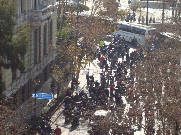Συλλαλητήριο ΛAPKO στη Bουλή