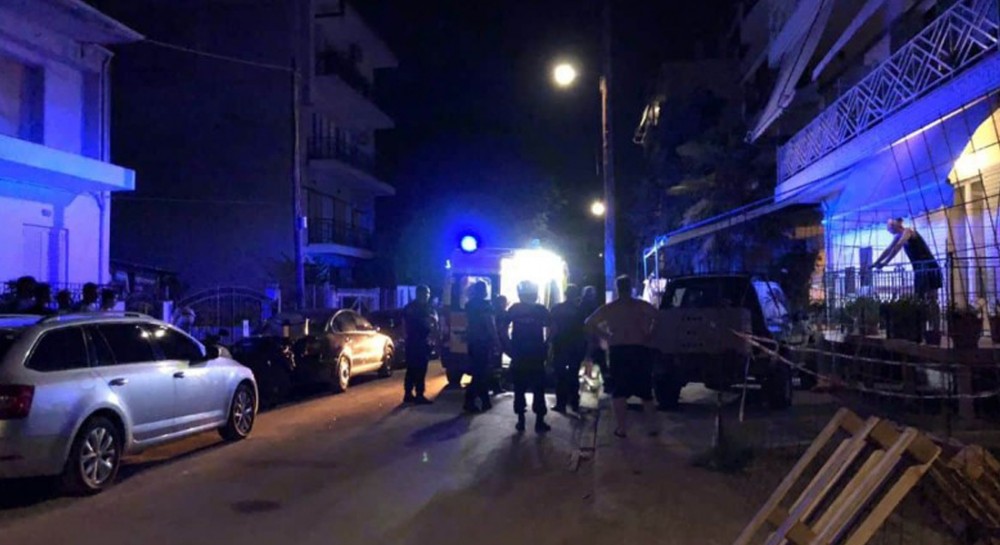 ΛΑΡΙΣΑ: Βγήκε στο μπαλκόνι να διαμαρτυρηθεί και έπεσε στο κενό