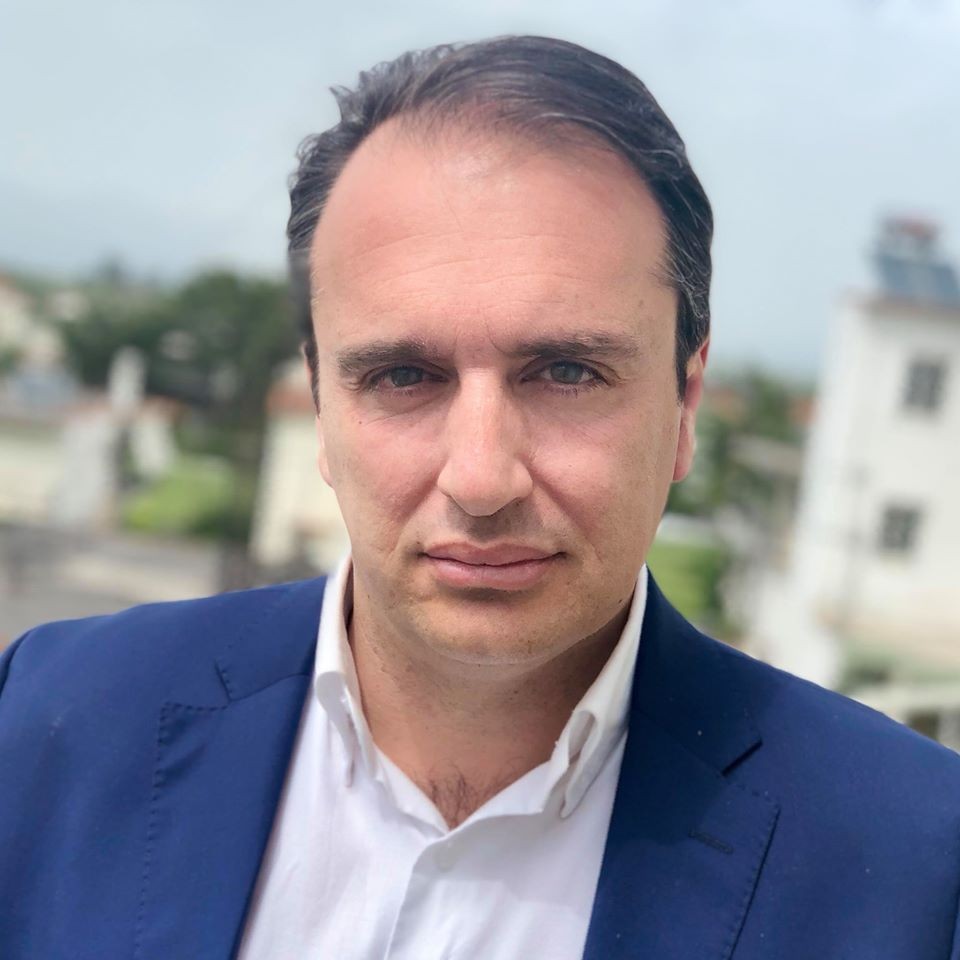 ΓΙΑΝΝΗΣ ΚΟΝΤΖΙΑΣ: Μοίρασε έργα με τρικ και μηδαμινές εκπτώσεις