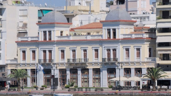 Συνεδριάζει η Δημοτική Κοινότητα Χαλκίδας με 20 θέματα